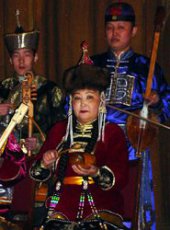 National artist of Russia and Tuva, Nadezhda Kuular will hold a benefit concert