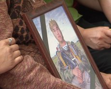 In Tuva mourning for 8 lost parachutists-paratroopers